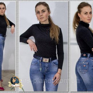 Джинси жіночі класика з високою посадкою ременем і брелоком