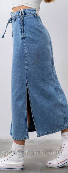 Наймодніша довга джинсова спідниця максі з розрізами світло-синього кольору — изображение 3